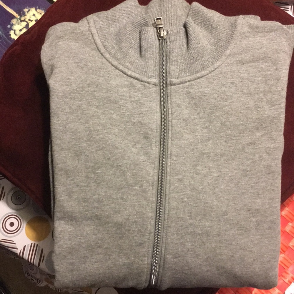 Like New Micheal Kors Gray Sweatshirt. Size Large - Picture 8 of 8